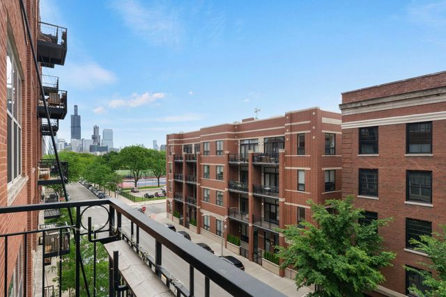 1500 W Monroe Street 413, Chicago, IL 60607