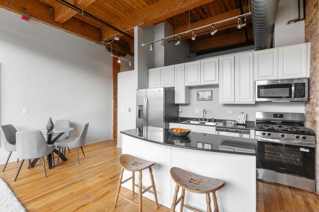 1500 W Monroe Street 413, Chicago, IL 60607