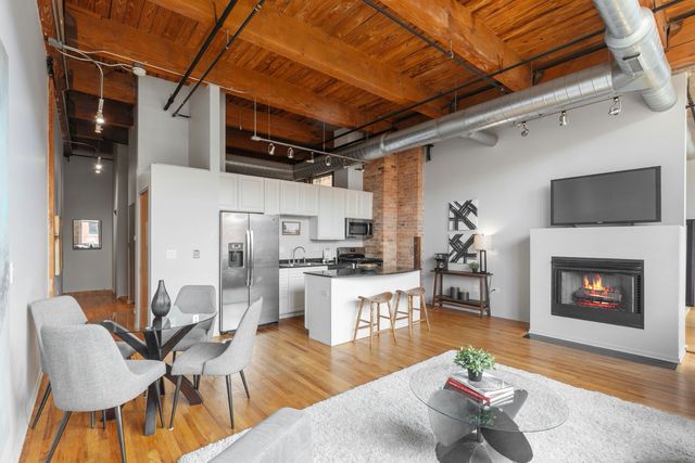 1500 W Monroe Street 413, Chicago, IL 60607