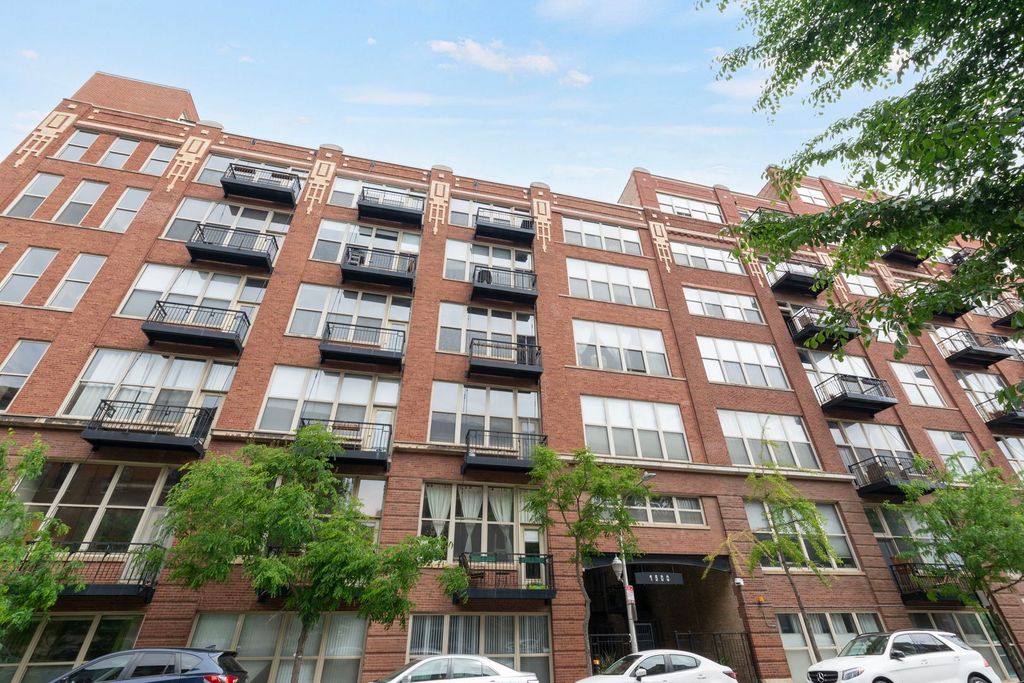 1500 W Monroe Street 413, Chicago, IL 60607