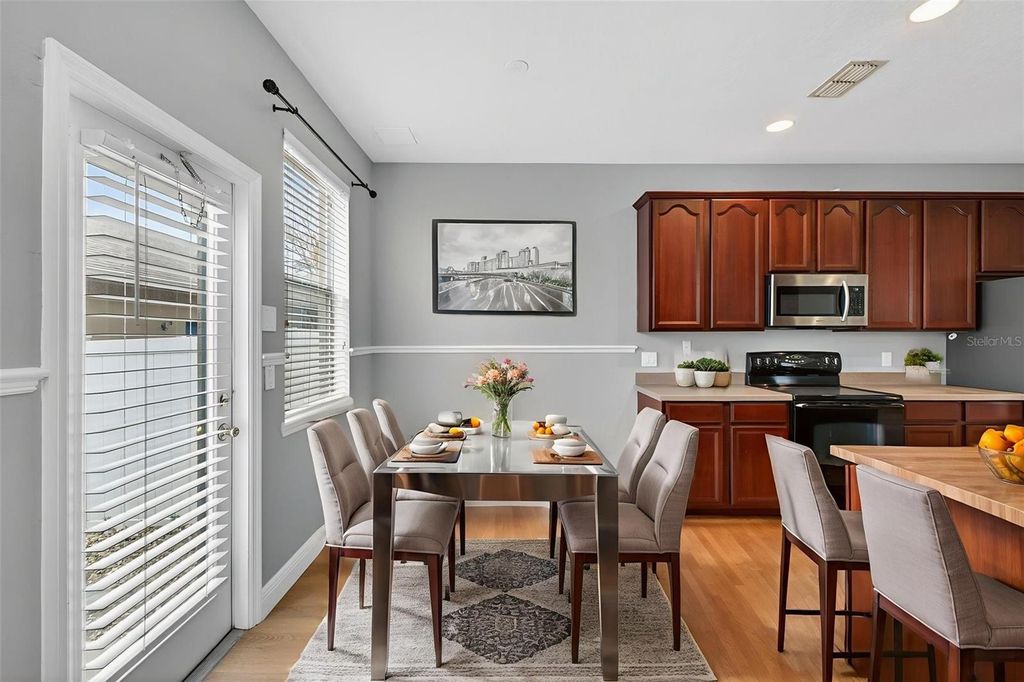 Image 29 of property listing at 2311 J LAWSON BOULEVARD, Orlando, FL 32824