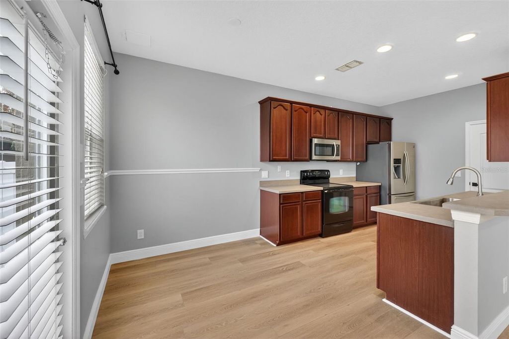 Image 30 of property listing at 2311 J LAWSON BOULEVARD, Orlando, FL 32824