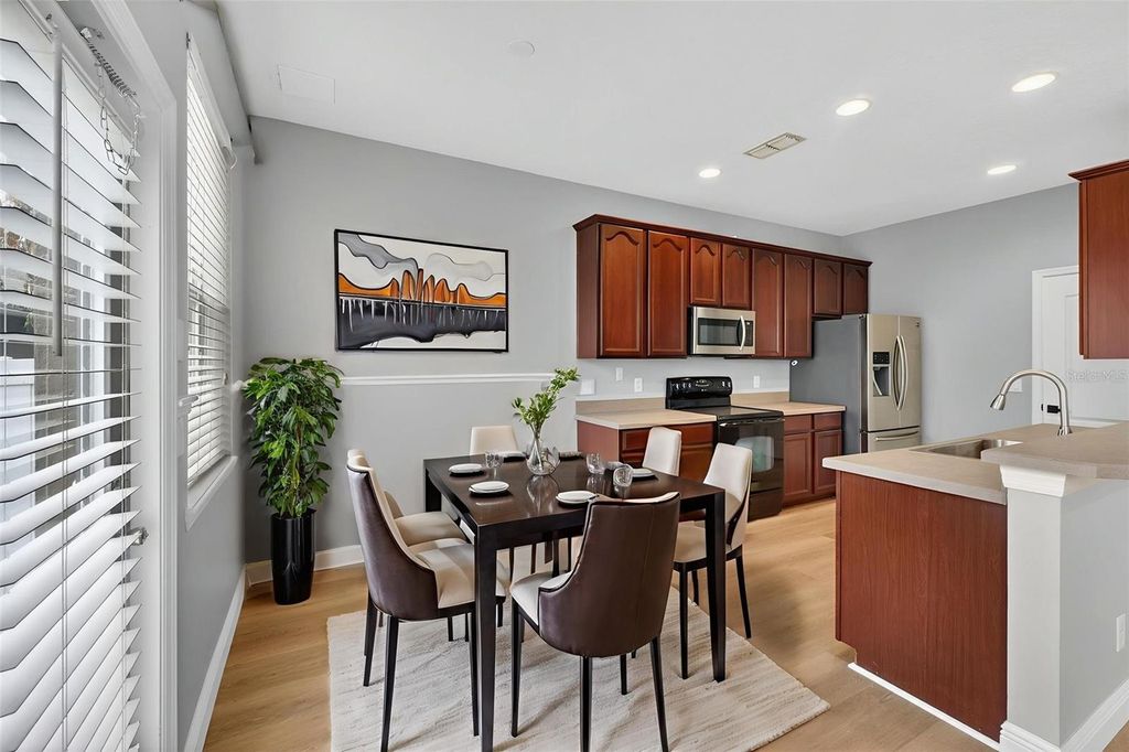 Image 31 of property listing at 2311 J LAWSON BOULEVARD, Orlando, FL 32824