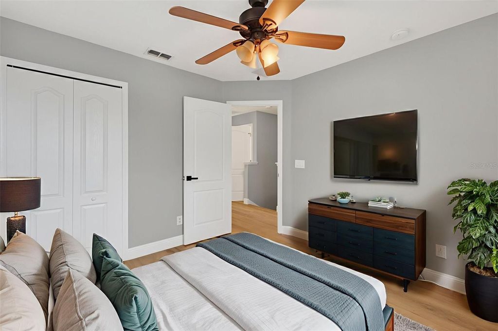 Image 55 of property listing at 2311 J LAWSON BOULEVARD, Orlando, FL 32824