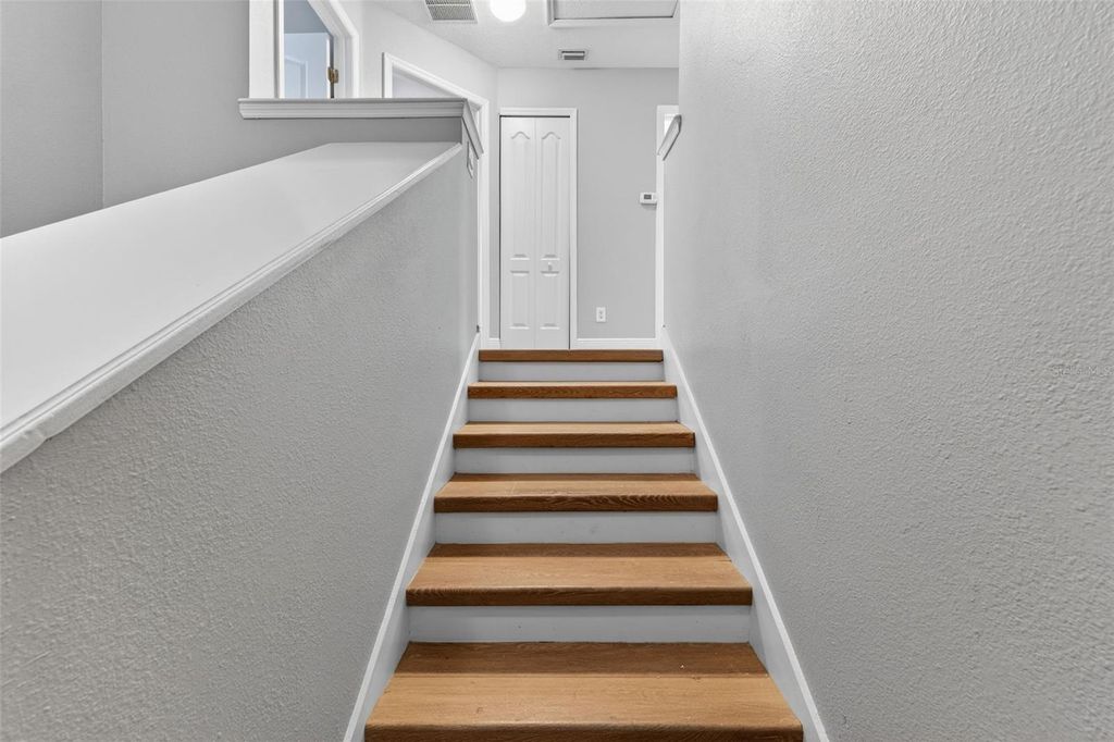 Image 9 of property listing at 2311 J LAWSON BOULEVARD, Orlando, FL 32824