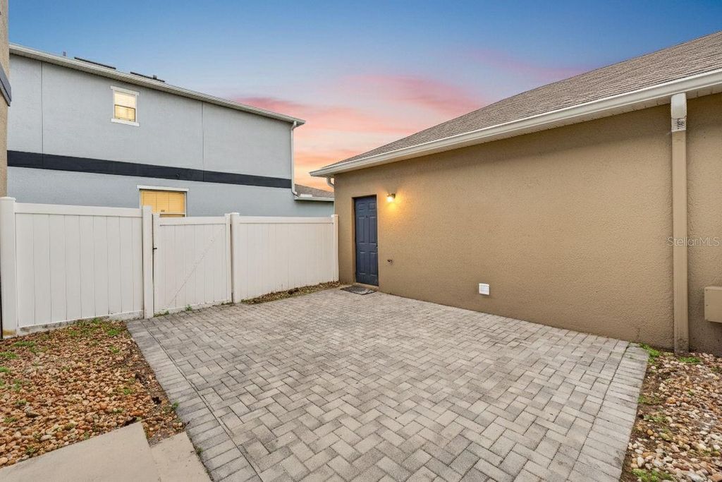 Image 81 of property listing at 2311 J LAWSON BOULEVARD, Orlando, FL 32824