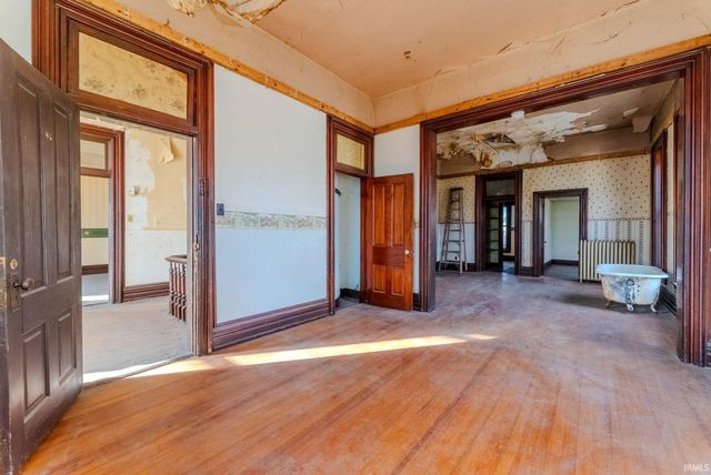 218 E Main Street, Wabash, IN 46992