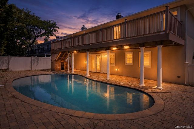 1328 Park Street, Atlantic Beach, NY 11509