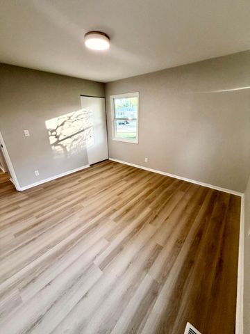 912 Sunview Road, Reynoldsburg, OH 43068
