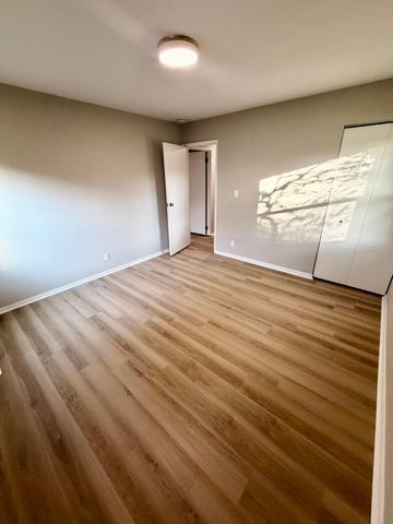 912 Sunview Road, Reynoldsburg, OH 43068