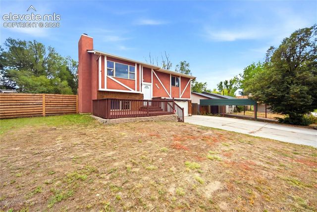 2025 Heathercrest Drive, Colorado Springs, CO 80915