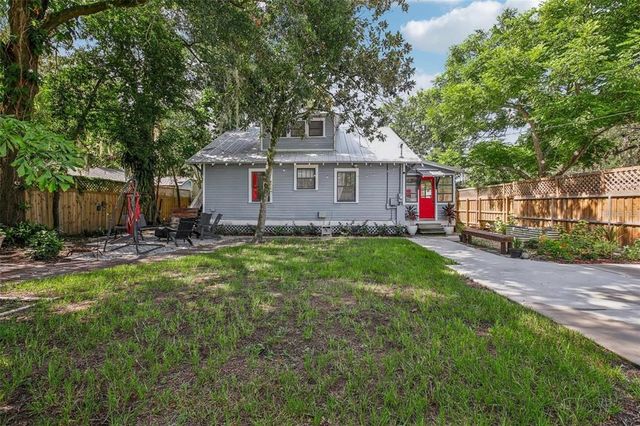 119 W POWHATAN AVENUE, Tampa, FL 33604