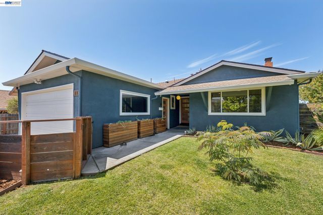 433 Kitty Hawk Rd, Alameda, CA 94501
