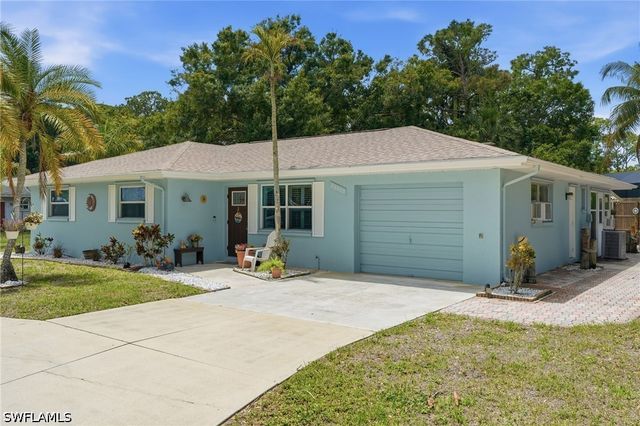 28015 Westbrook DR, Bonita Springs, FL 34135