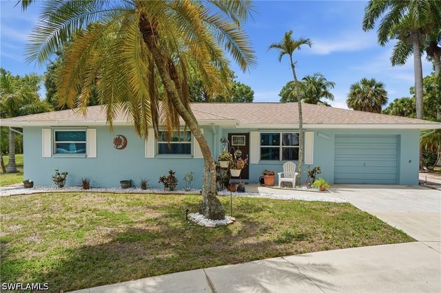 28015 Westbrook DR, Bonita Springs, FL 34135