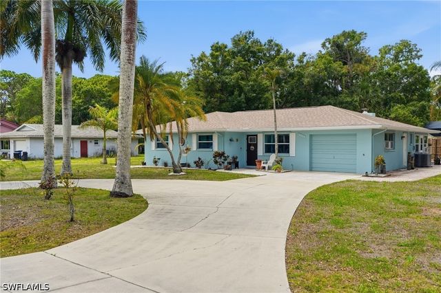 28015 Westbrook DR, Bonita Springs, FL 34135
