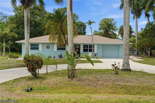 28015 Westbrook DR, Bonita Springs, FL 34135
