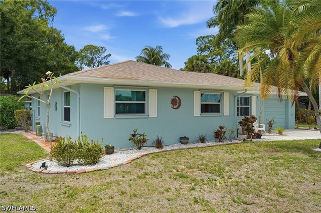 28015 Westbrook DR, Bonita Springs, FL 34135