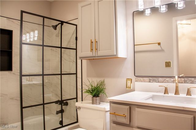 16475 Heather Lane 202, Middleburg Heights, OH 44130