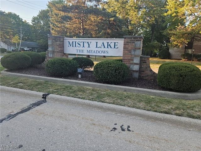 16475 Heather Lane 202, Middleburg Heights, OH 44130