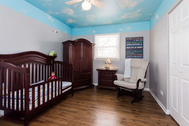 461 Middlesex Court, Buffalo Grove, IL 60089