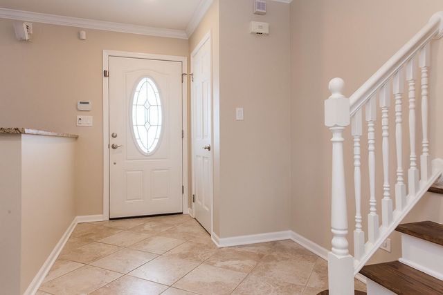 461 Middlesex Court, Buffalo Grove, IL 60089