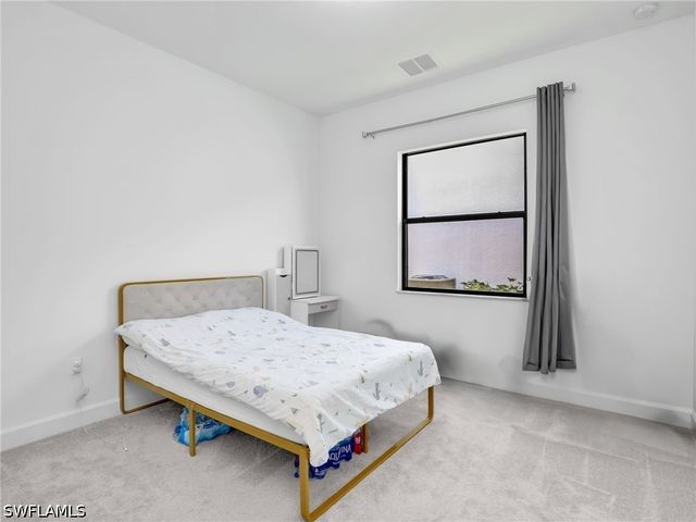20329 Fair Oak LN, Estero, FL 33928