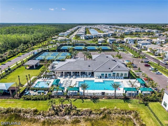 20329 Fair Oak LN, Estero, FL 33928