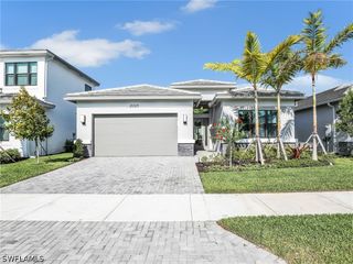 20329 Fair Oak LN, Estero, FL 33928