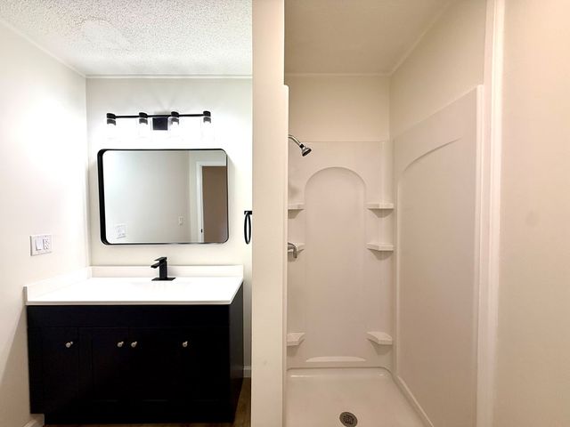 869 County Road 45, Headland, AL 36345