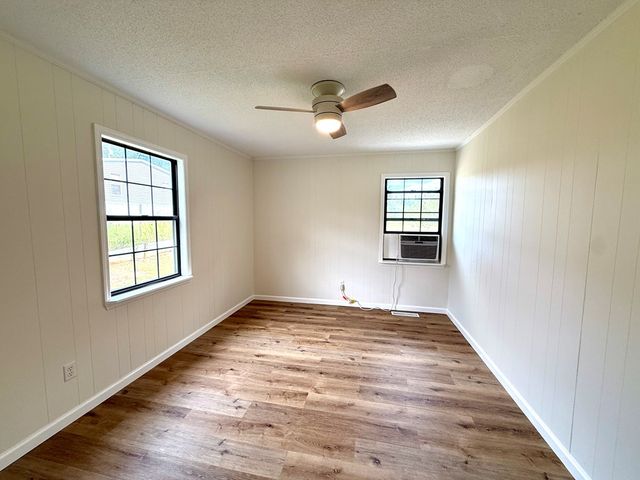 869 County Road 45, Headland, AL 36345