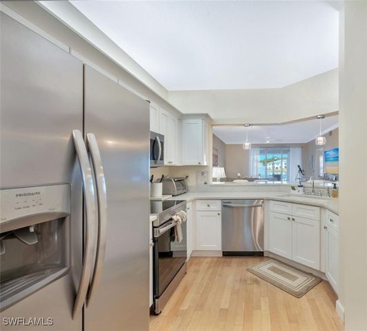 818 Tanbark DR 103, Naples, FL 34108