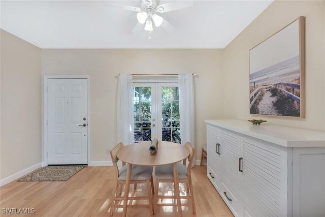 818 Tanbark DR 103, Naples, FL 34108