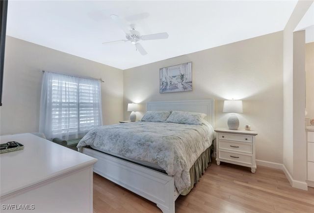 818 Tanbark DR 103, Naples, FL 34108