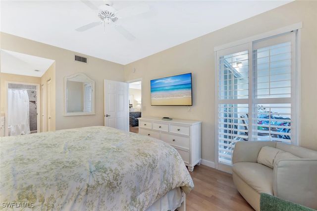 818 Tanbark DR 103, Naples, FL 34108