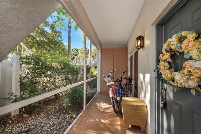 818 Tanbark DR 103, Naples, FL 34108