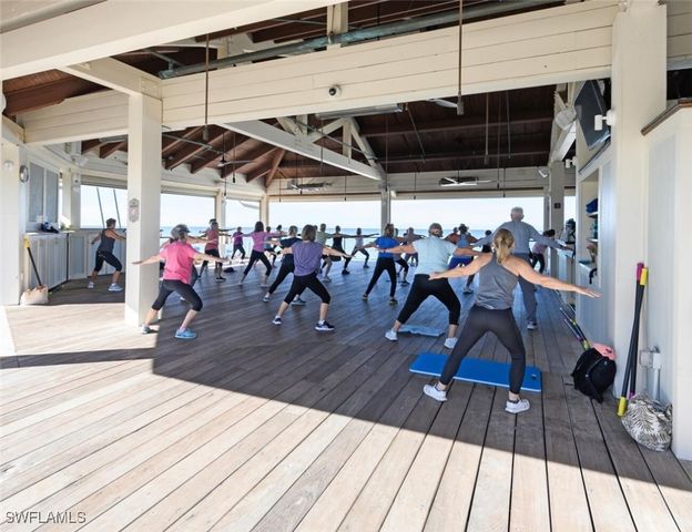 818 Tanbark DR 103, Naples, FL 34108