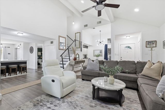 5321 Pocassett Drive, Arlington, TX 76018