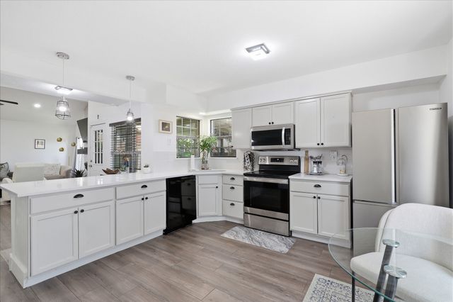 5321 Pocassett Drive, Arlington, TX 76018