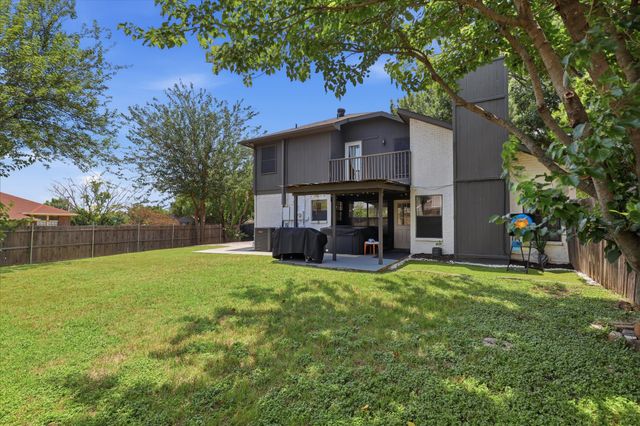 5321 Pocassett Drive, Arlington, TX 76018