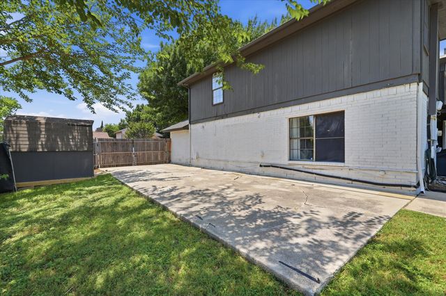 5321 Pocassett Drive, Arlington, TX 76018