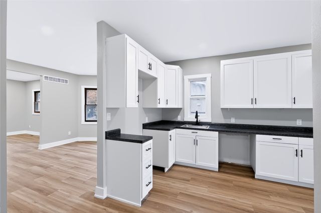 1338 45th Street, Des Moines, IA 50311
