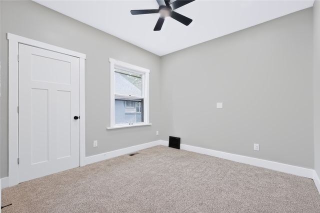 1338 45th Street, Des Moines, IA 50311