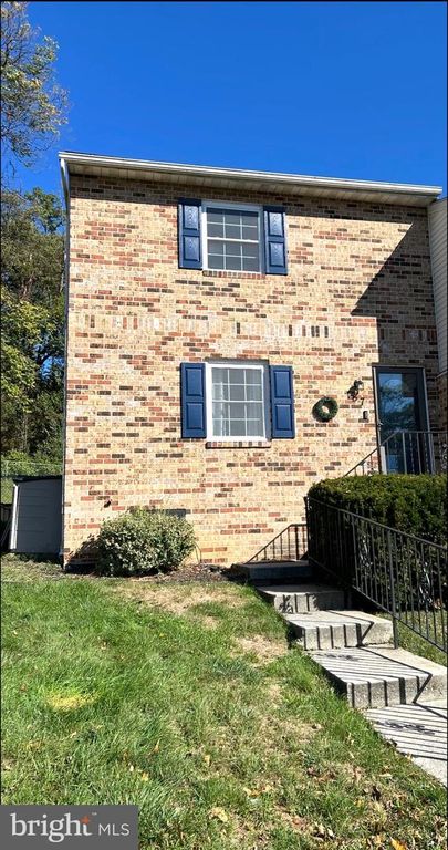 57 ASHFORD DR, Enola, PA 17025