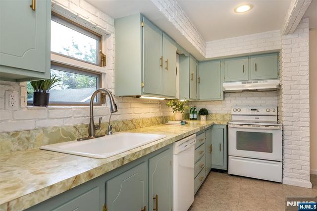 42 Johnson Avenue, Bloomfield, NJ 07003