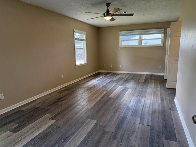 104 S Cone, Searcy, AR 72143