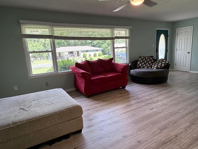 104 S Cone, Searcy, AR 72143