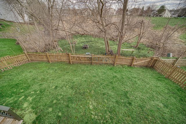 441 N Crooked Lake Lane, Lindenhurst, IL 60046