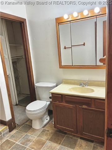 12240 Coal River Road, St Albans, WV 25177