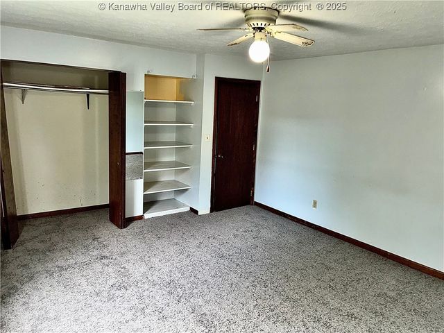 12240 Coal River Road, St Albans, WV 25177